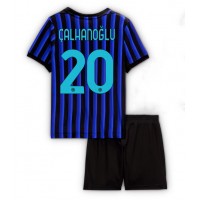 Stroje piłkarskie Inter Milan Hakan Calhanoglu #20 Koszulka Podstawowej dla dzieci 2025-26 Krótki Rękaw (+ szorty)